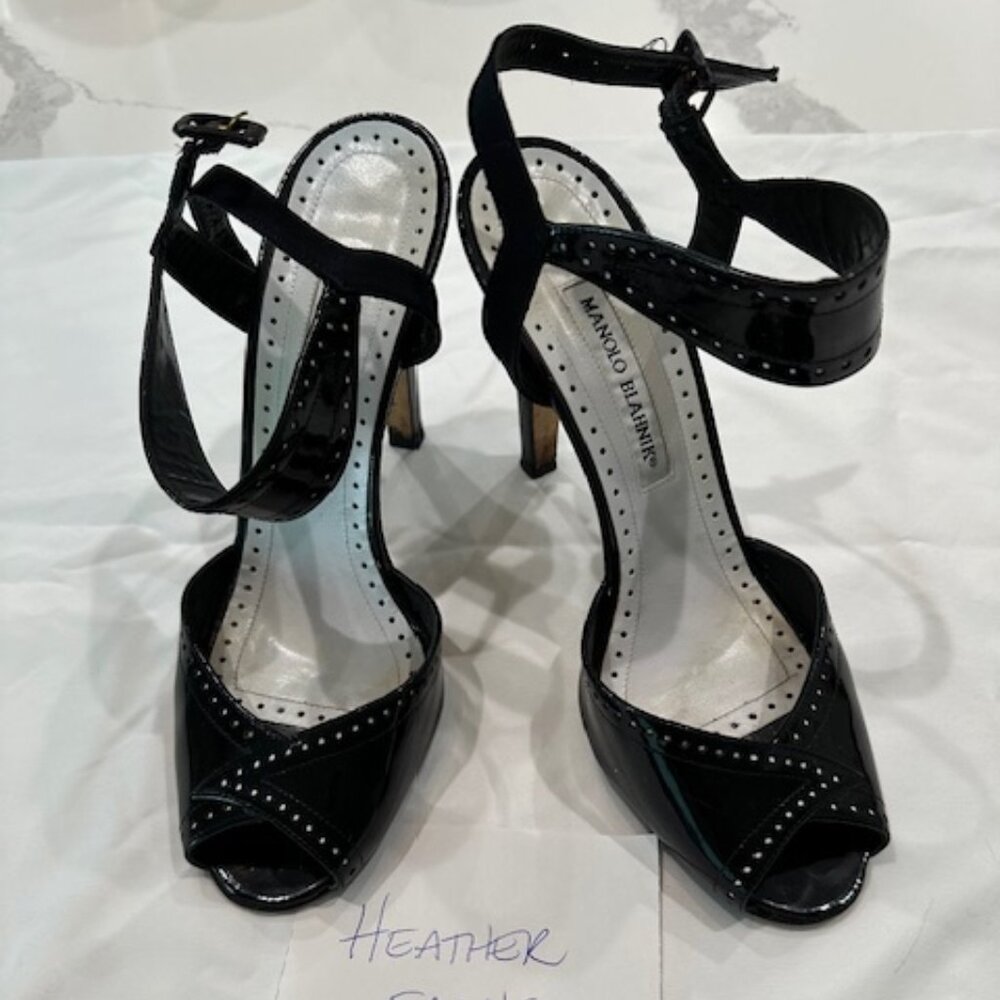 Manolo Blahnik Charla Patent Leather Heels Sz 38.5 EU